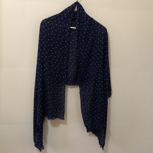 ⭐️Free w/ purchase!⭐️ J. Crew Factory - 3 Spring Scarves - Picture 4 of 8